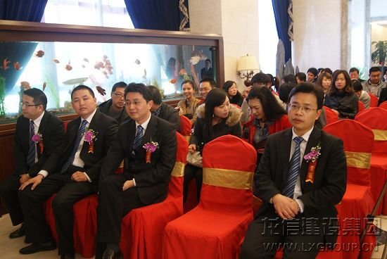 圖為南通運(yùn)杰龍馨園會(huì)館公開活動(dòng) 圖為南通運(yùn)杰龍馨園會(huì)館公開活動(dòng)